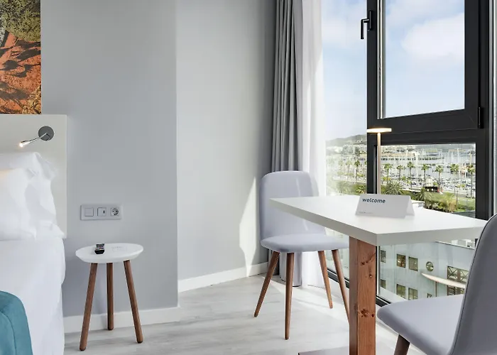 Hotel Occidental Palmas 4*