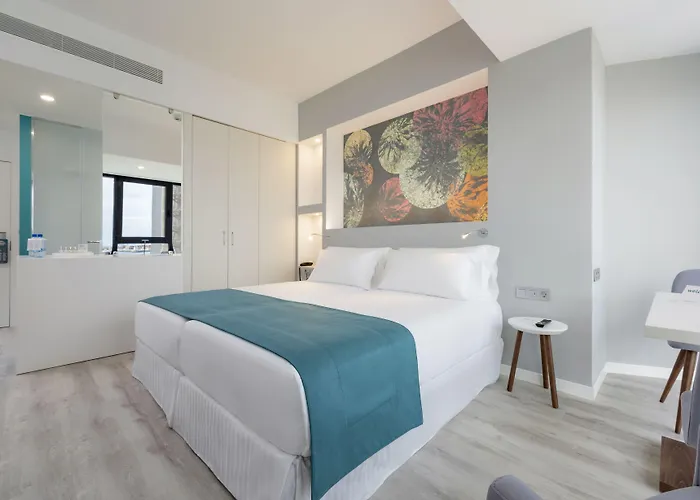 Hotel Occidental Palmas 4*