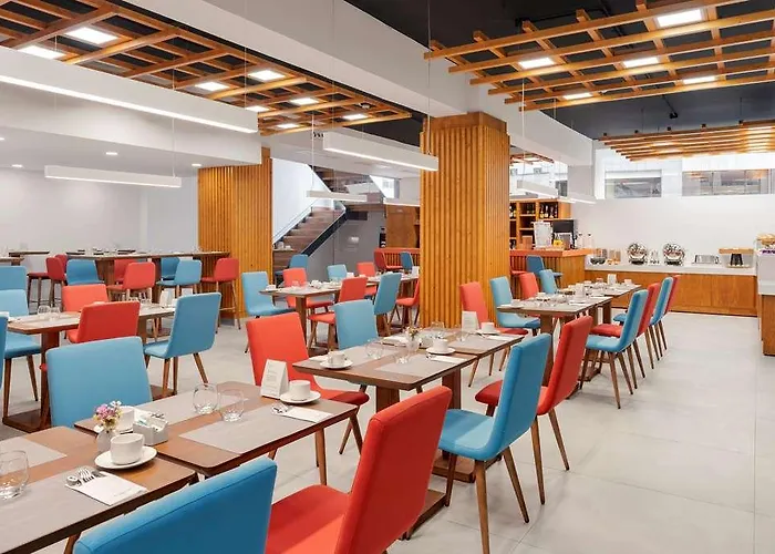 Hotel Occidental Palmas 4*